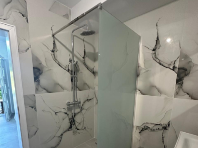 Xham akull me porosi per tualet Xham akull me porosi per tualet